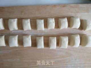 韭菜鸡蛋火煎包的做法步调：9