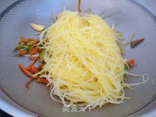 酸辣土豆丝的做法步调：7