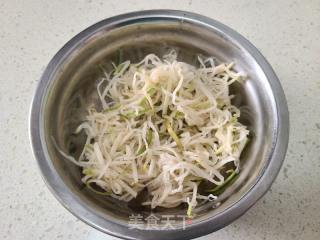 干萝卜丝炒肉丝的做法步调：1