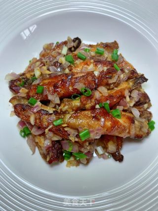 蒜喷鼻鸡翅的做法步调：17
