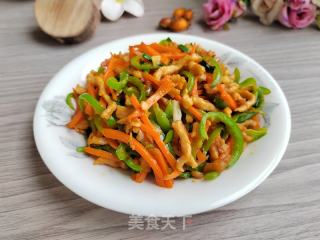 胡萝卜青椒炒鸡肉的做法步调：8