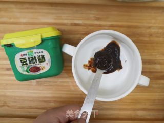 临沂炒鸡的做法步调：4