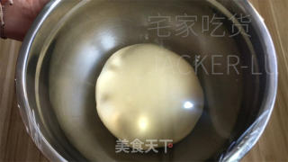 浓奶油小餐包，又喷鼻又硬又推丝，咬一心奶喷鼻实足！的做法步调：6