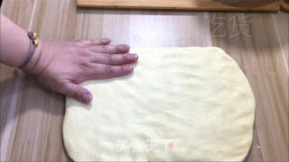 浓奶油小餐包，又喷鼻又硬又推丝，咬一心奶喷鼻实足！的做法步调：8