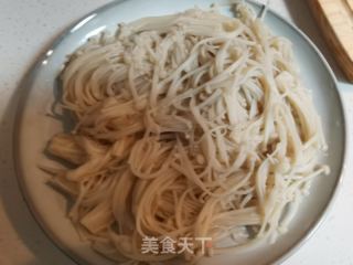蒜蓉蒸扇贝金针菇的做法步调：6