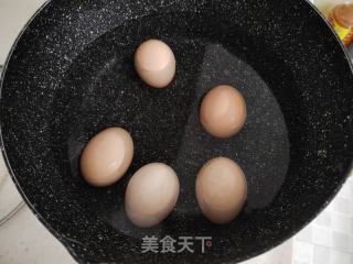 喷鼻辣鸡蛋的做法步调：2