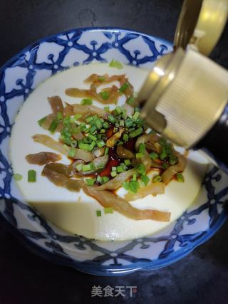 榨菜蒸蛋羹的做法步调：12