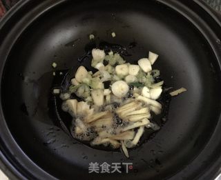 家常沙锅鱼头煲的做法步调：4