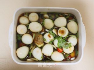 捞汁鹌鹑蛋的做法步调：5