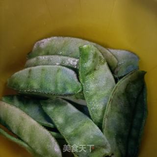 卤肉焖藊豆的做法步调：2