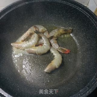 对虾炒菜芯的做法步调：7