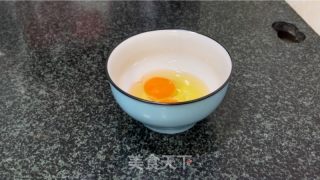 银鱼煎蛋的做法步调：2