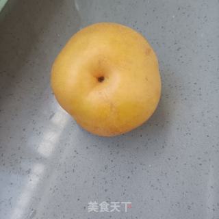 冰糖炖春月梨的做法步调：1