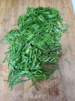 洋葱炒韭菜的做法步调：2