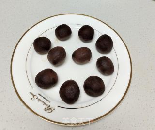 豆沙月饼的做法步调：5