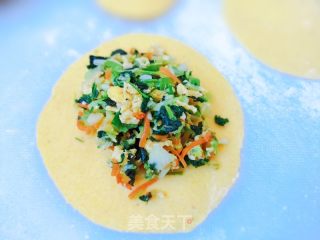 玉米里素馅蒸饺的做法步调：7