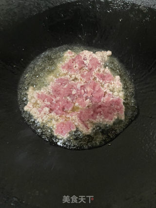 心蘑炒肉沫的做法步调：4