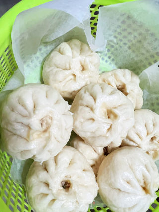 喷鼻葱肉包子的做法步调：10