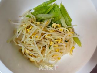 家常毛血旺的做法步调：1