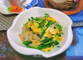 利剑木耳韭菜炒鸡蛋的做法步调：11