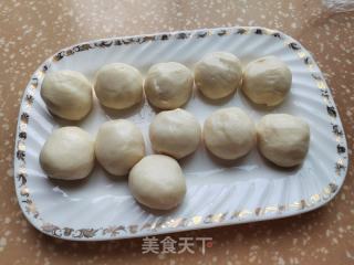 枣泥豆沙蛋黄酥的做法步调：5