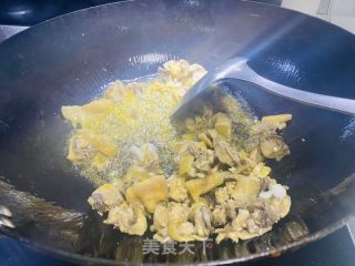 泡椒鸡丁的做法步调：9