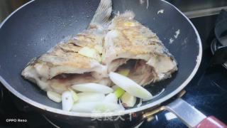 烧鲤鱼的做法步调：6