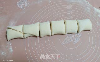 椒盐芝麻小饼的做法步调：9
