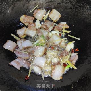 五花肉酸菜炖粉条的做法步调：7