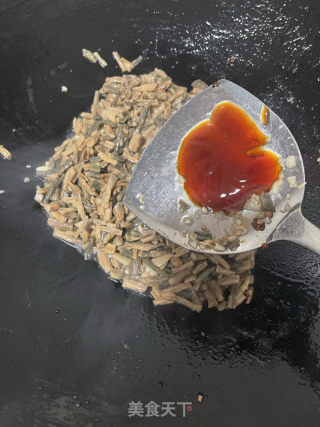 干豆角扣肉的做法步调：7
