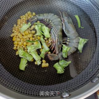 玉米西兰花乌虎虾沙推的做法步调：5