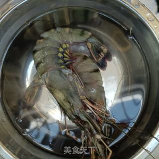 玉米西兰花乌虎虾沙推的做法步调：2