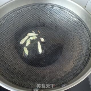 老北瓜炒利剑虾的做法步调：5
