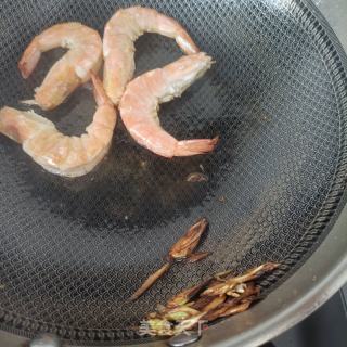 老北瓜炒利剑虾的做法步调：8