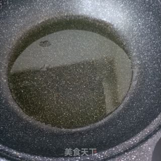 虾酱炒丝瓜的做法步调：5