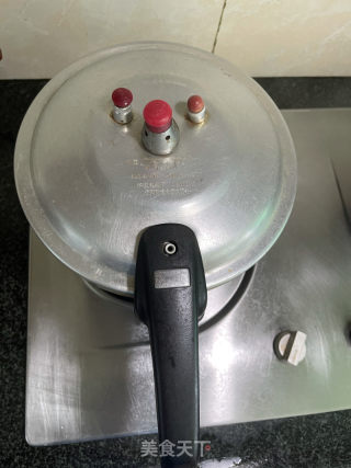 皋比鸡蛋白烧肉的做法步调：16