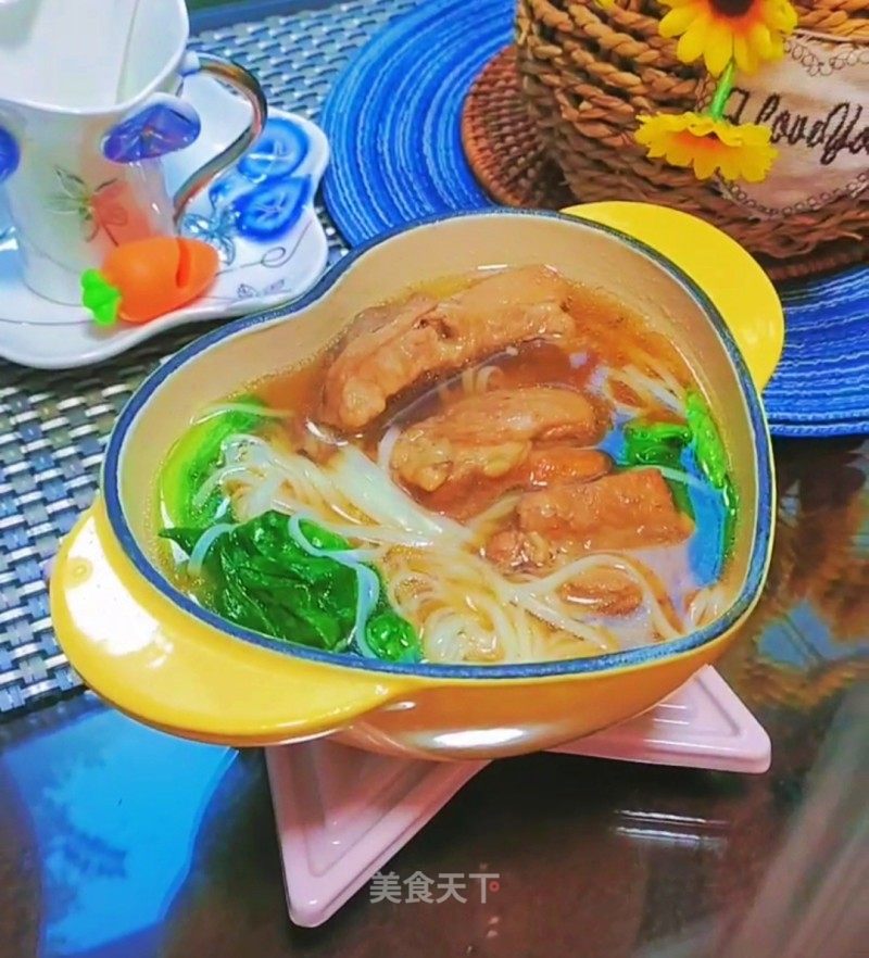 排骨死菜汤里的做法