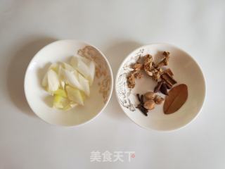 酱梅花骨的做法步调：2