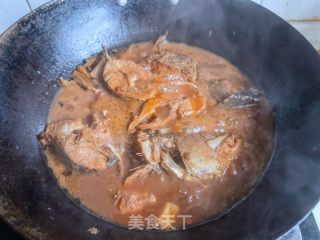 酱焖鲈鱼的做法步调：7