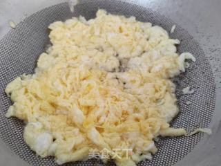 粉条鸡蛋韭菜馅饼的做法步调：3
