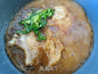 葱烤年夜排的做法步调：17