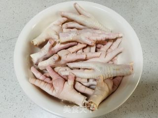 秘造逃剧柠檬鸡爪的做法步调：1