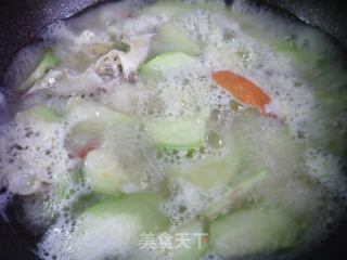 梭子蟹丝瓜汤的做法步调：7