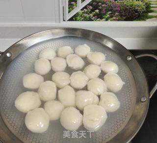 家庭建造鱼丸的做法步调：8