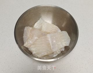 家庭建造鱼丸的做法步调：1
