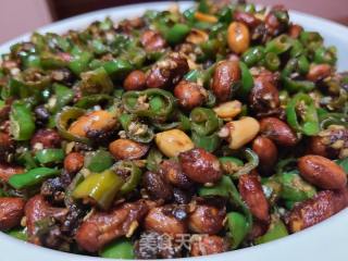 花死米豆豉炒线椒的做法步调：9