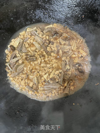 鹿茸菇炒肉沫的做法步调：11