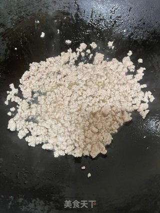 鹿茸菇炒肉沫的做法步调：4