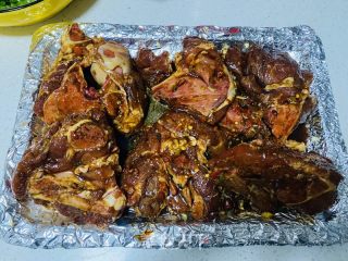酱喷鼻孜然年夜骨的做法步调：15