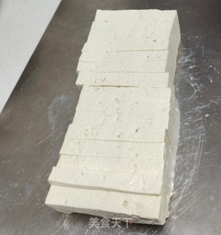 里包糠炸豆腐的做法步调：2